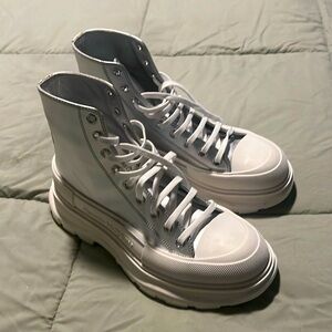 Worn once. Still look almost brand new.